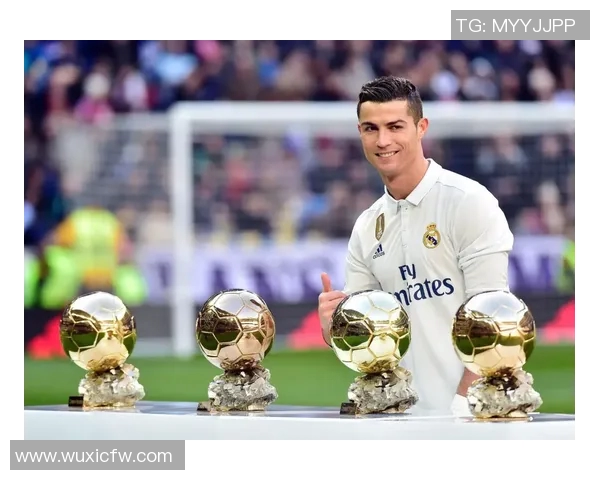 皇马强硬拒绝曼联9000万欧元转会报价，维尼修斯成焦点